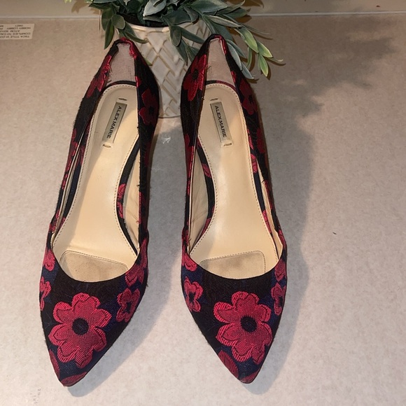 Alex Marie Red and Black Lace Heels - Picture 2 of 6